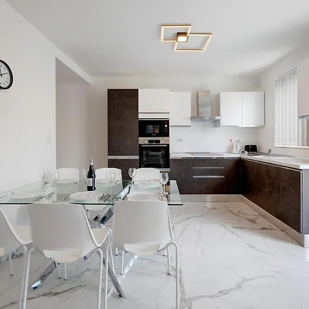 Stylish 2br In St Julians