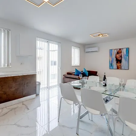 Stylish 2br In St Julians San Julián