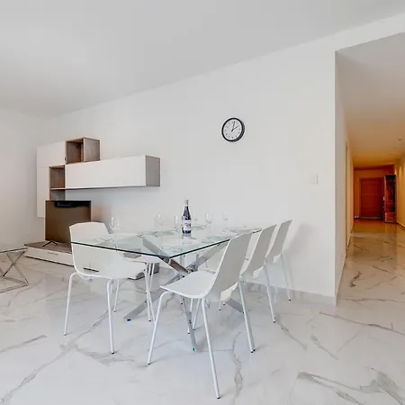 Stylish 2br In St Julians