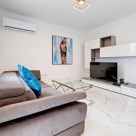 Apartment Stylish 2br In St Julians *